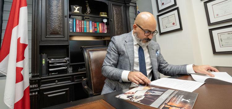 afshin yazdani